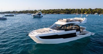 galeon 440 fly